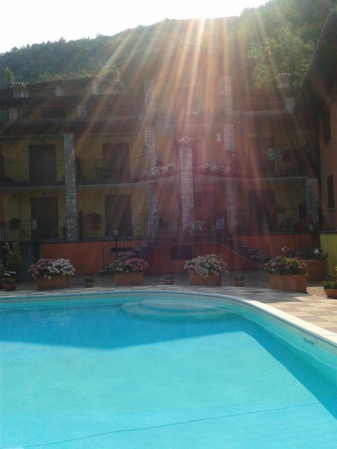 Relax Vista Lago Villanuova sul clisi Екстер'єр фото